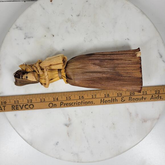 Vintage Corn Husk Doll 9" Tan Brown Handmade Woman Baby Face Hair Folk Art Fall - Picture 6 of 12